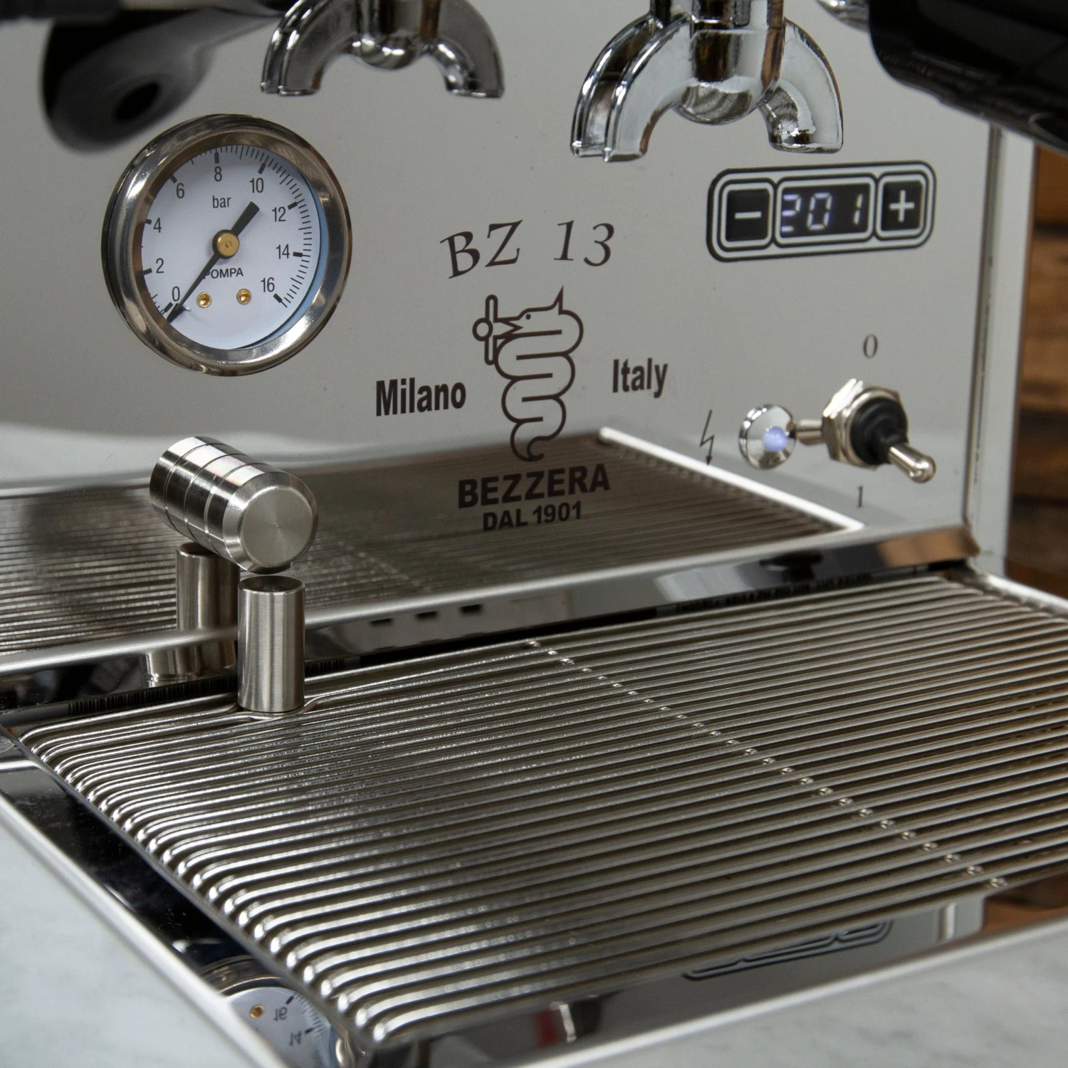 Bezzera BZ13 DE Rosso Espresso Machine - Special Edition - Image 4