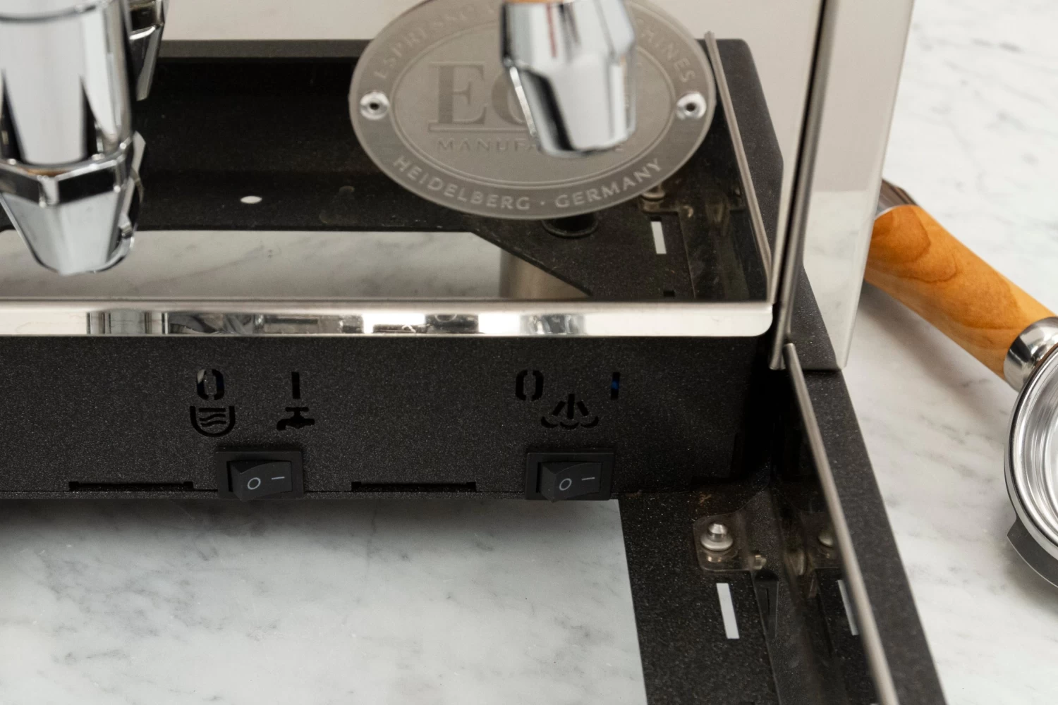 ECM Synchronika Espresso Machine - Olive Wood - Image 6