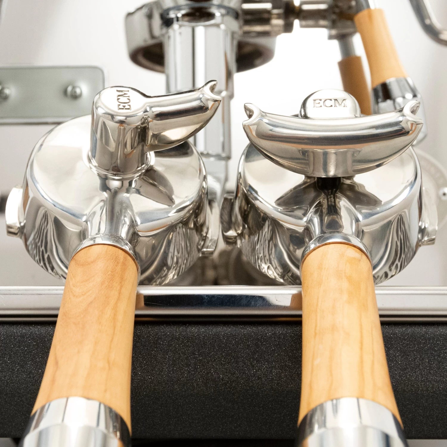 ECM Synchronika Espresso Machine With Flow Control - Olive Wood - Image 9