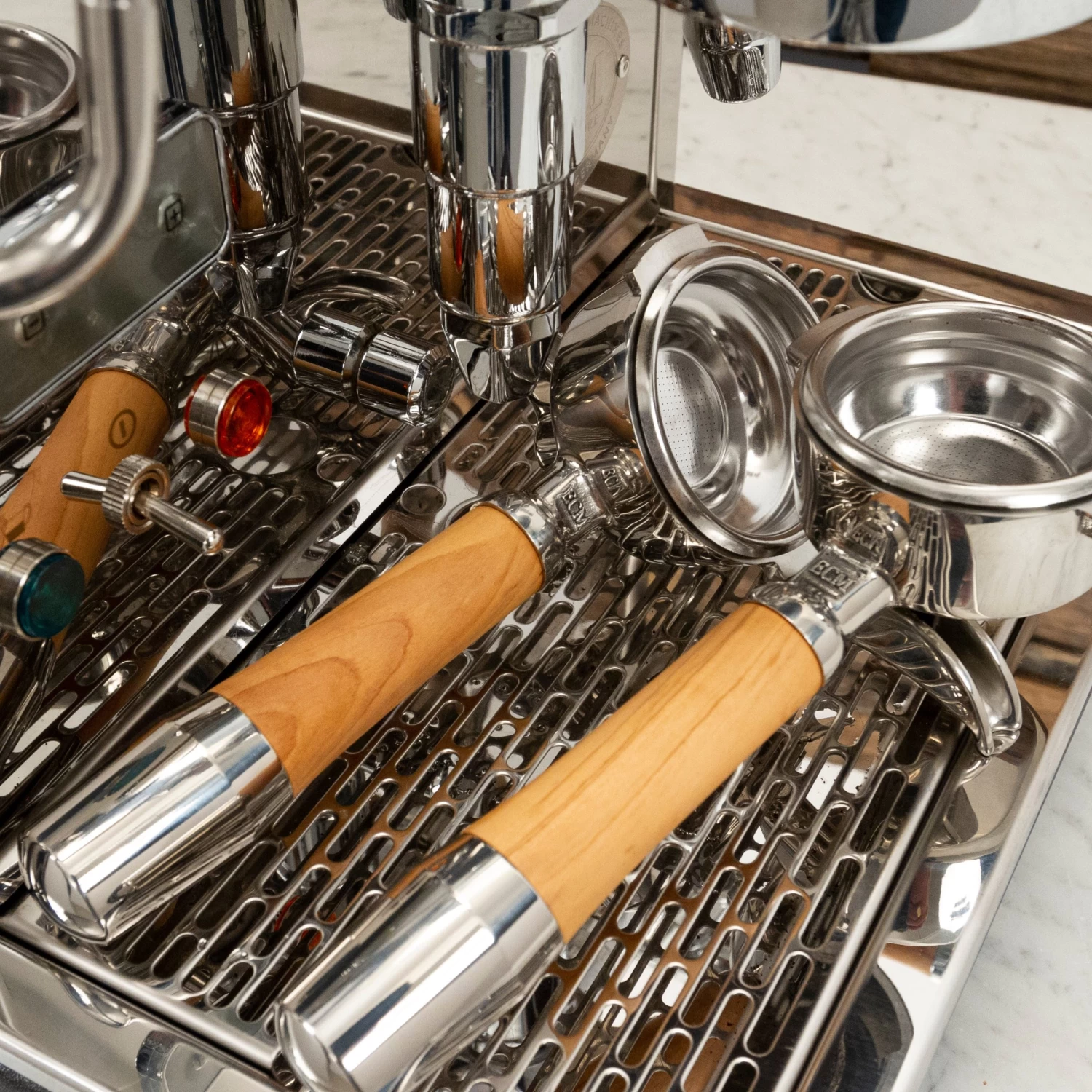 ECM Synchronika Espresso Machine With Flow Control - Olive Wood - Image 15