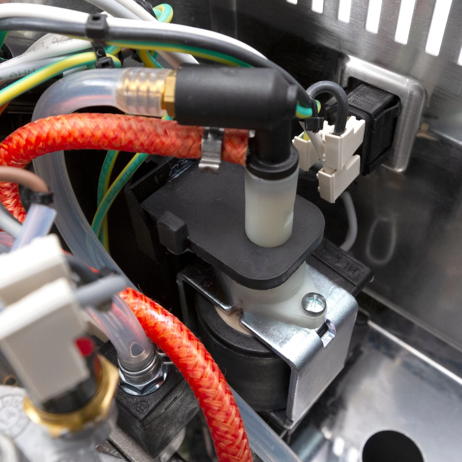 Gaggia Classic Evo Pro Semi-Automatic Espresso Machine - Image 14