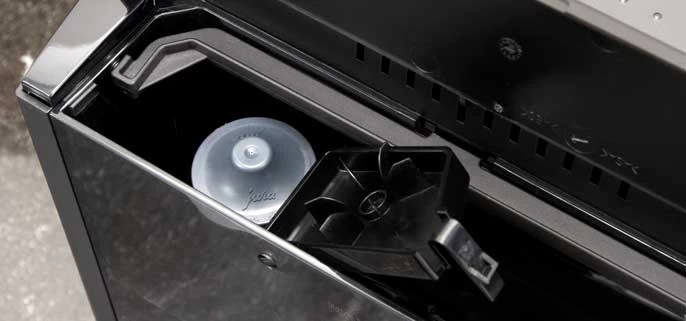 JURA D6 Espresso Machine - Platinum - Image 4