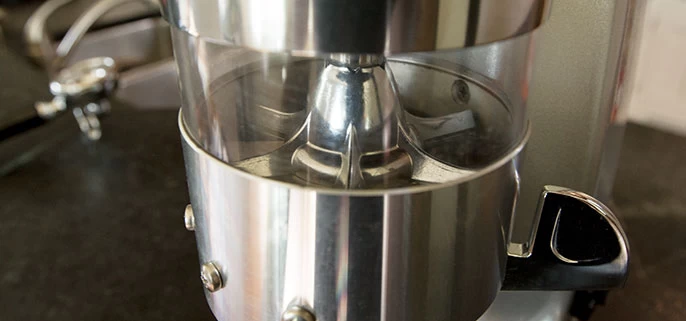 Quamar M80 Dosing Espresso Grinder With Timer In Silver - Image 4