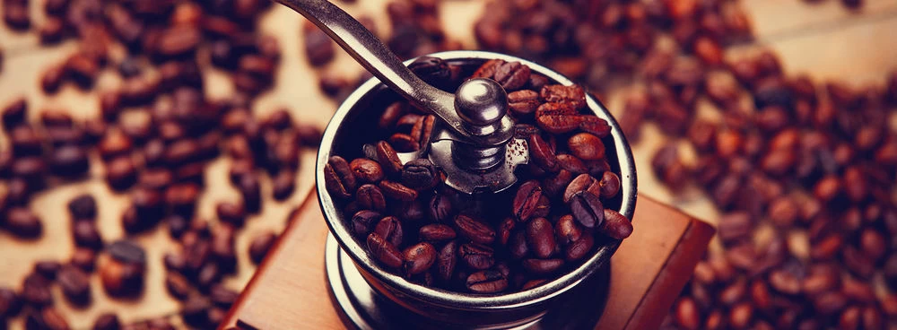 Bodum Bistro Burr Coffee Grinder In Red - Image 2